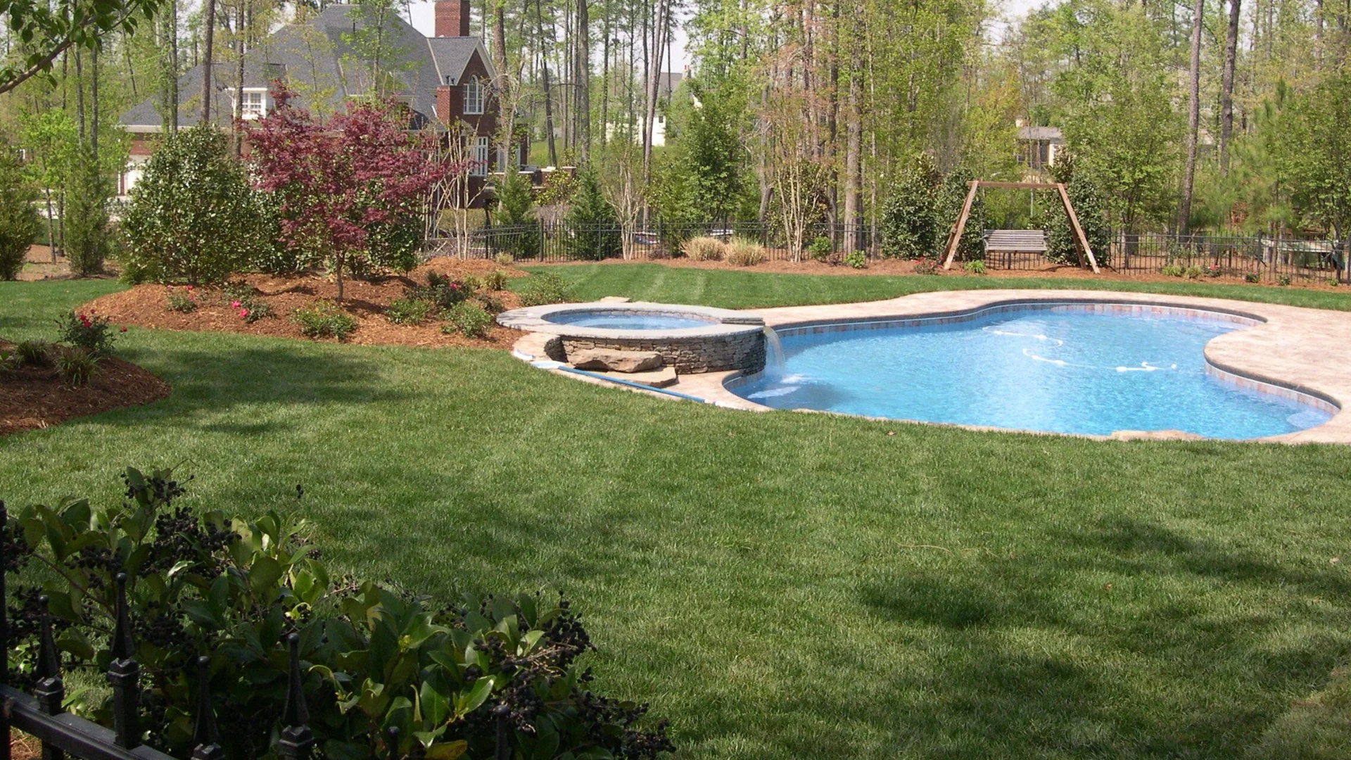 3 Mowing Practices Your Lawn Maintenance Provider Should Be Doing